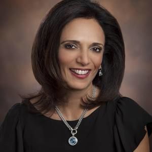 Meet your Posher, Mona